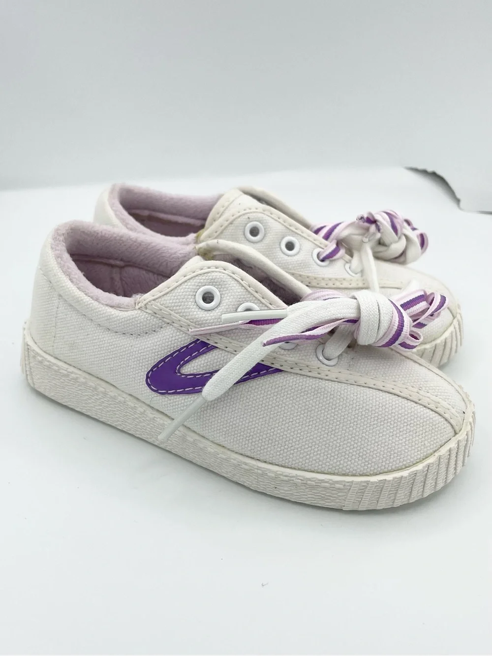 Tretorn girls white/purple canvas sneakers Size 8